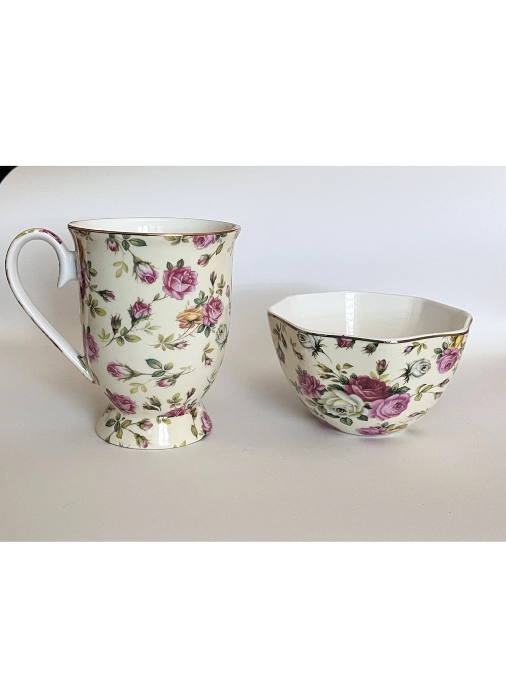 New Grace Teaware floral Rose Chintz Tea Cup / Coffee Mug Berry Bowl Set